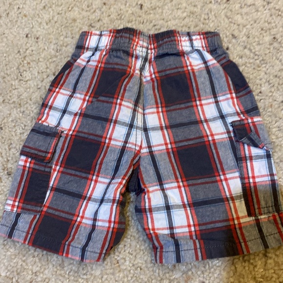 Trucks! Boys 24Month / 2T plaid shorts outfit - Picture 4 of 4